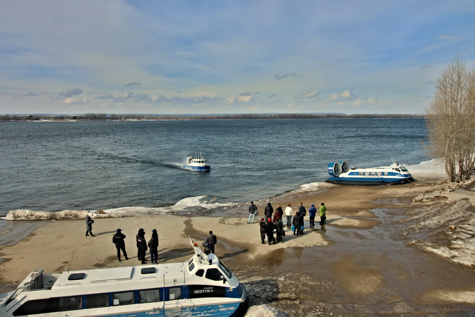 Дополнительные рейсы откроют на паромной переправе в Самаре 8 и 9 декабря