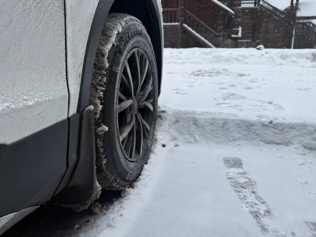 1 простейший трюк — и шины прослужат десятилетия: автосервисы молчат про этот рабочий метод