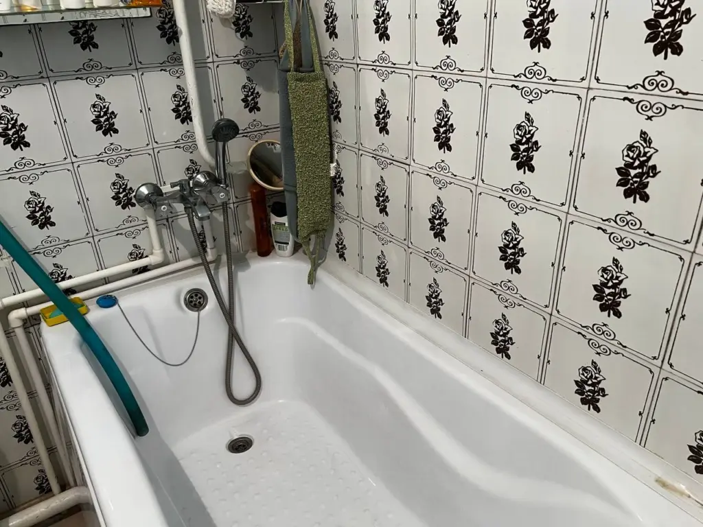 1,5 ложки на губку — и ванну не узнать: ни известкового налета, ни желтизны, ни ржавчины — стала белее чем с магазина