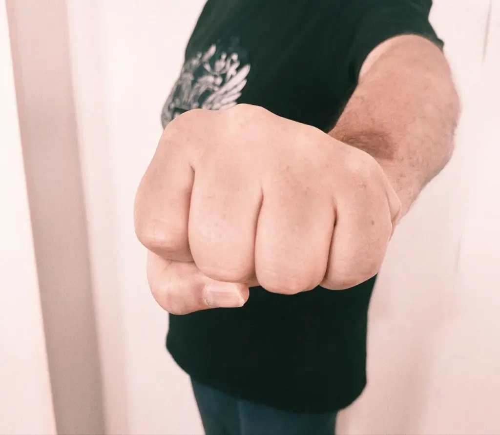 Два брата осуждены на 7 лет за жестокое избиение мужчины в Самарской области Два брата осуждены на 7 лет за жестокое избиение мужчины в Самарской области