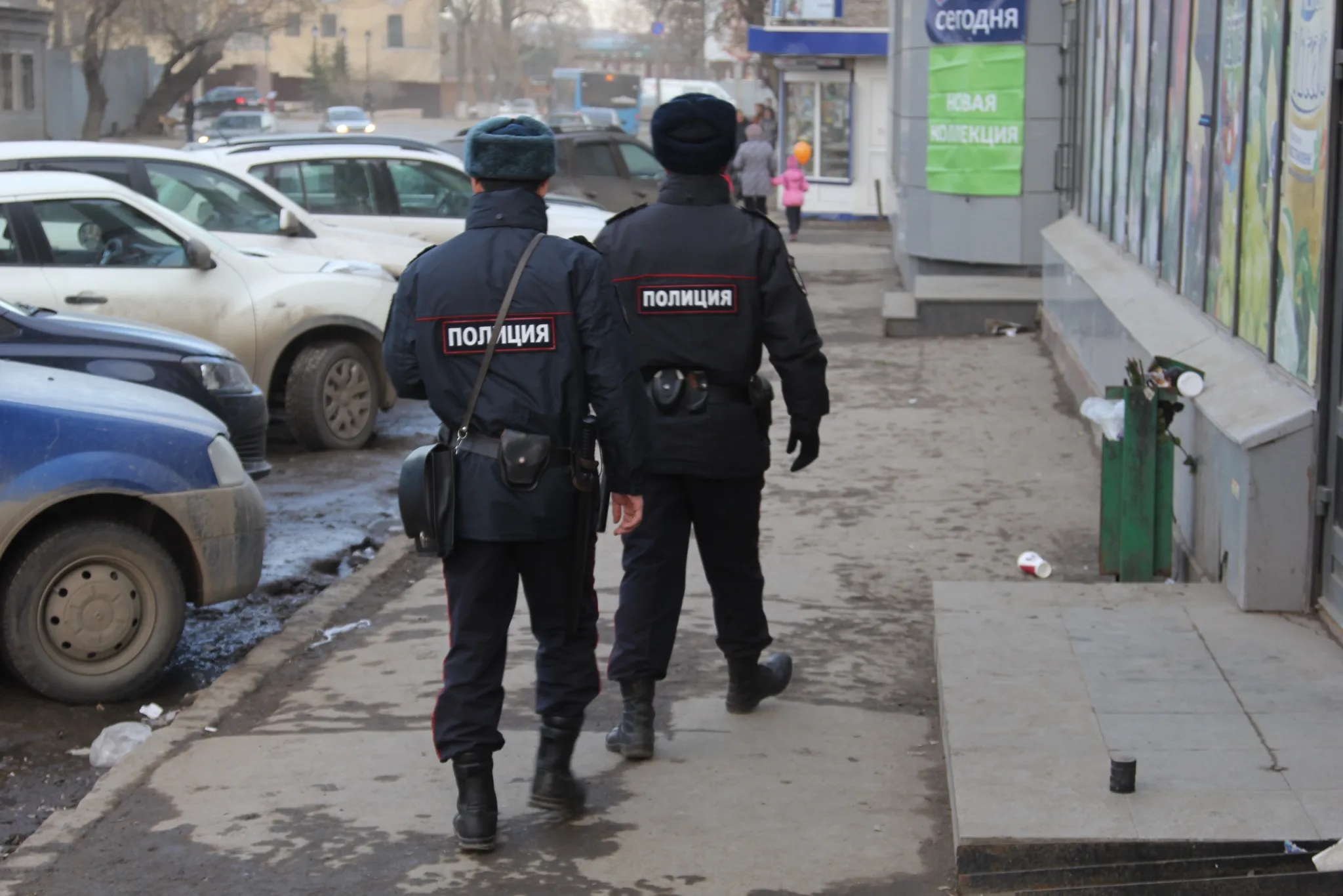 Мужчина в балаклаве преследовал 9-летнюю девочку в Самаре Мужчина в балаклаве преследовал 9-летнюю девочку в Самаре