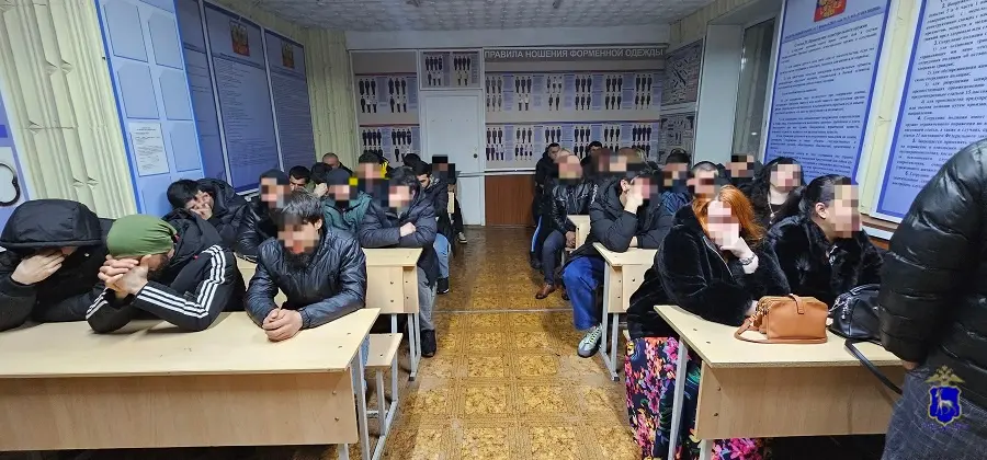 ОМОНу пришлось вмешаться, чтобы успокоить пьяных хулиганов в кафе Самары