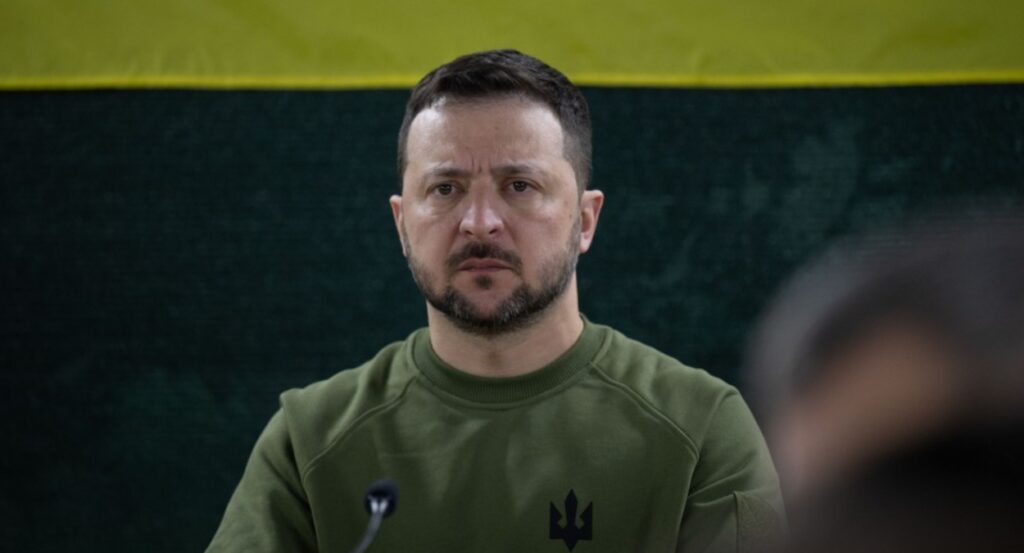«План стойкости» президента Украины Владимира Зеленского: мнение украинского журналиста Анатолия Шария